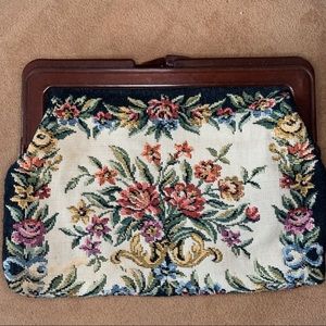 VTG 40s French Embroidered Pattern Clutch